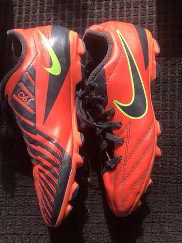 Nike t90 football boots uk5 - nike,