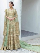 Mehndi Outfit Medium