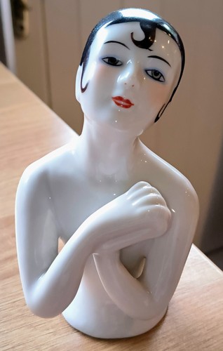 Vintage art deco large pierrot - large,