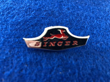 Vintage SINGER Car Logo brooch