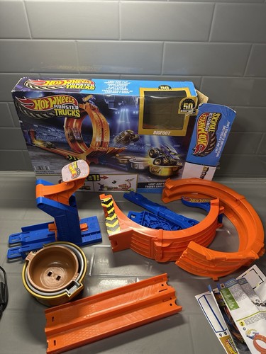 Hot wheels monster - wheels,
