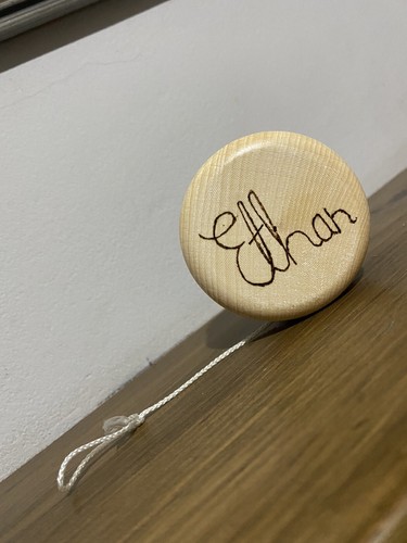 Personalised wooden yoyo - personalised,