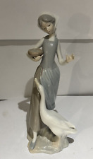 LLADRO Figurine Of A Girl