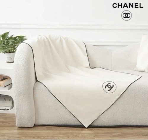 Beauty gwp throw - beauty,