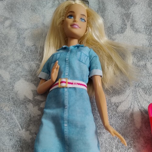 Barbie travel doll - travel,