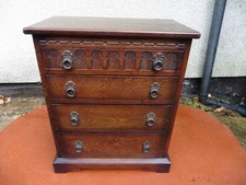 QUALITY OLD CHARM SMALL OAK