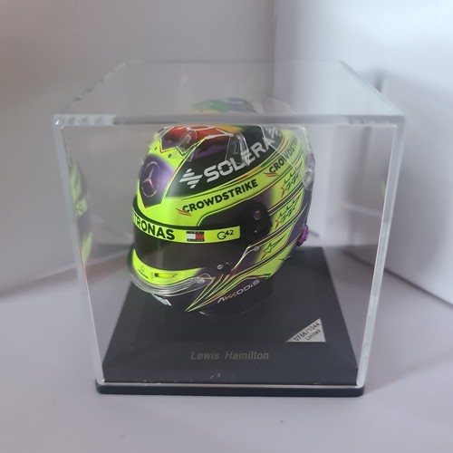 Spark scale mini helmet - scale,