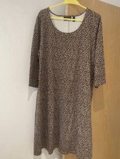 Attitudes by Renee animal print dress size 3XL.
