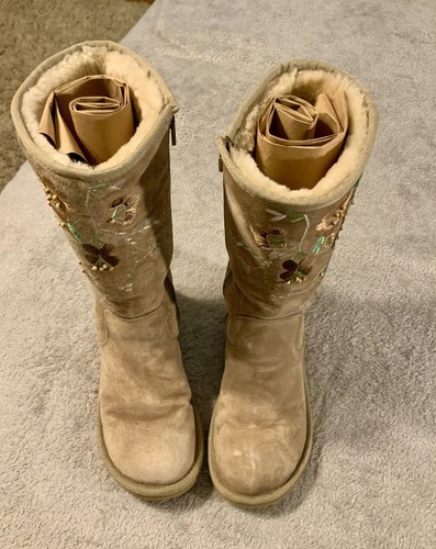 Rare embroiled ugg boots - rare,