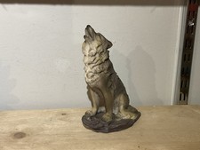 Wolf Crying Figurine