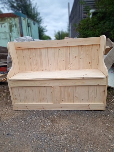 4ft monks beach settle pew - 4ft,
