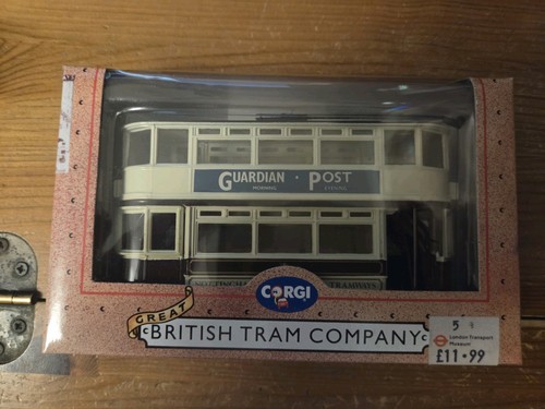 Corgi 97287 great british tram - great,