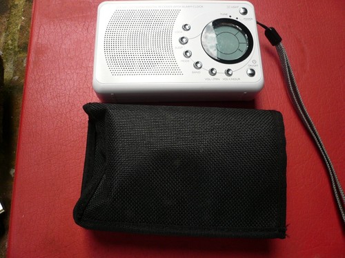 White pocket world - world, radio.