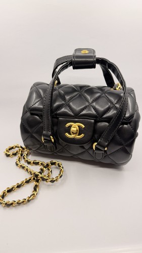 Chanel black quilted mini - black,