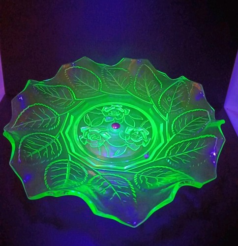 Vintage green uranium - uranium, glass