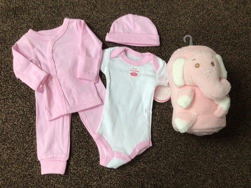Bundle premature tiny baby