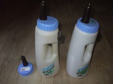 Two SHOOF SPEEDY FEEDERS 3-Speed Calf Milk Feeding Bottle 2.5 Litre Drinking