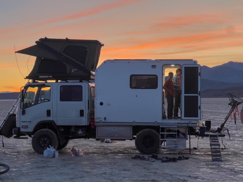 Isuzu npr 4x4 overland family - isuzu,