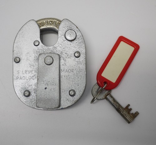 Vintage era lever - 5, padlock