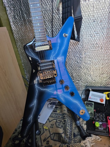 Dean from hell bnib dimebag - dean,
