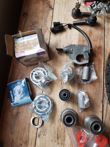 Assorted car parts - assorted,