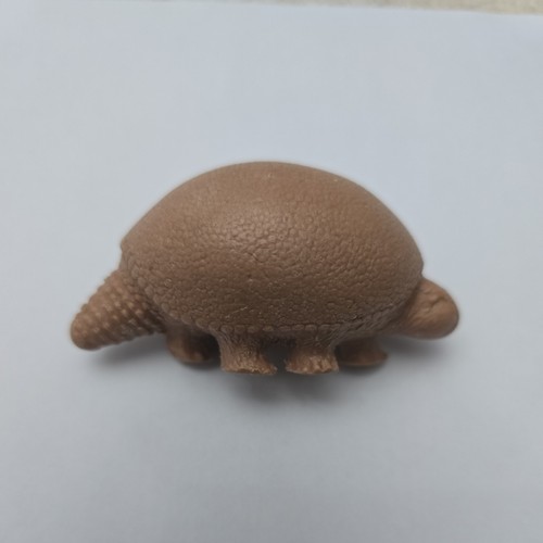 Glyptodon invicta british - glyptodon,