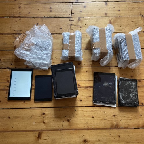 Job lot 65x ipad - 65x,