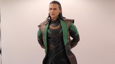 Read hot toys - *read*,