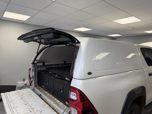Toyota hilux mk8 hardtop - hilux,