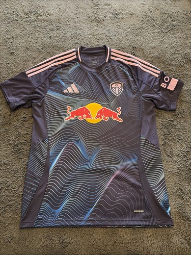 Authentic bnwot adidas leeds - bnwot,