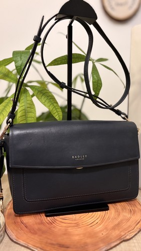 Radley london handbag - london,
