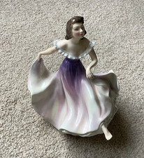 Royal Doulton 7" Lady Figurine HN2230 A Gypsy Dance 2nd Version 1960s