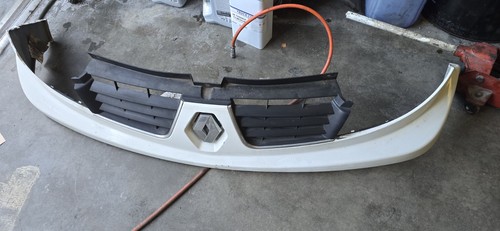 White front grille grill