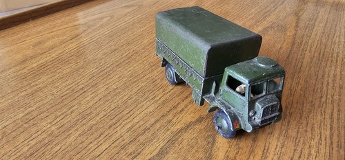 Dinky toys 623 - toys, no