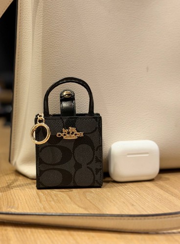 Coach black signature canvas - signature,