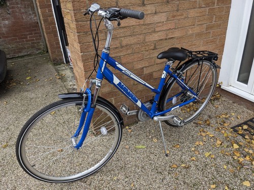 Ladies bike with pannier rack - pannier,