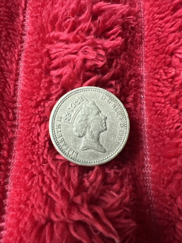 Queen elizabeth coin 1 - ii, £1