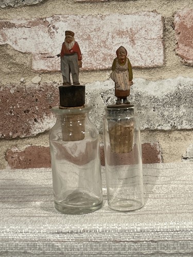 Two small apothecary jars - two, w/