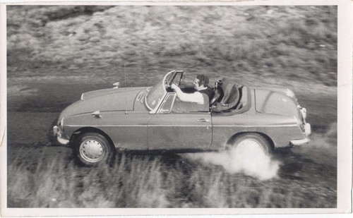 Mgb racing scene no - mg,