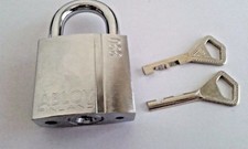 ABLOY PL330C Brass Padlock Shackle Clearance 25mm Keing Platform Classic. 2 keys