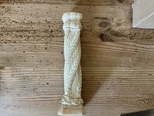 Apprentice column replica - apprentice,