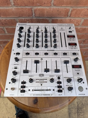 Behringer djx700 4 channel - behringer,