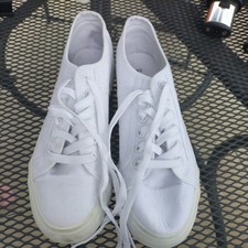 George White Canvas Plimsole Lace up Shoes, size 7. Only worn once.