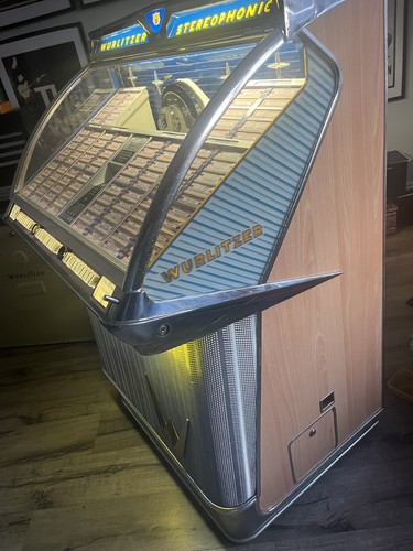 Wurlitzer 2300s jukebox - wurlitzer,