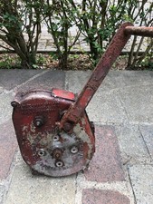 HARVEY FROST UNIVERSAL CRANE