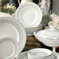 Spode brussels dinner plates - spode,