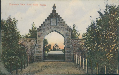 Forfar reid park entrance gate
