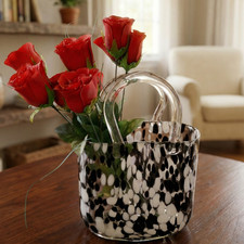 Vibrant elegant and - vibrant,