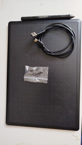 Wacom one tablet medium - one,