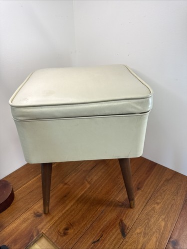 Vinyl singer sewing - singer, ottoman